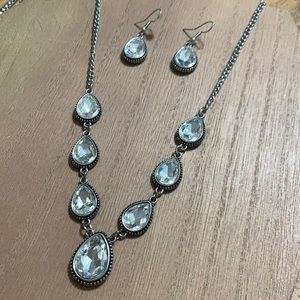 Rhinestone tear drop necklace and earrings